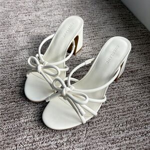 Everlane Cream Bow-Strap Block Heel Sandals - FITS LIKE SIZE 6.5